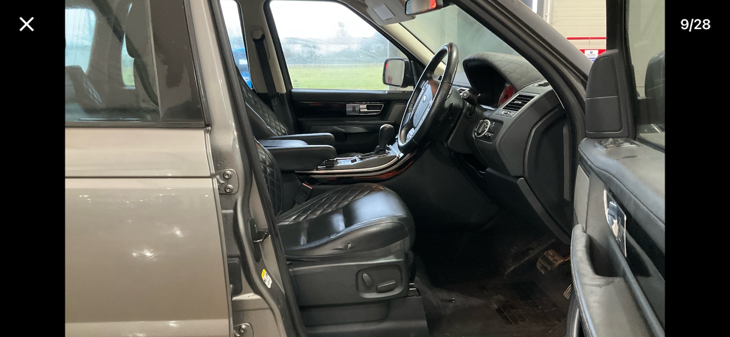 Used Land Rover Range Rover Sport 2010 for sale - 77643251: Photo 9