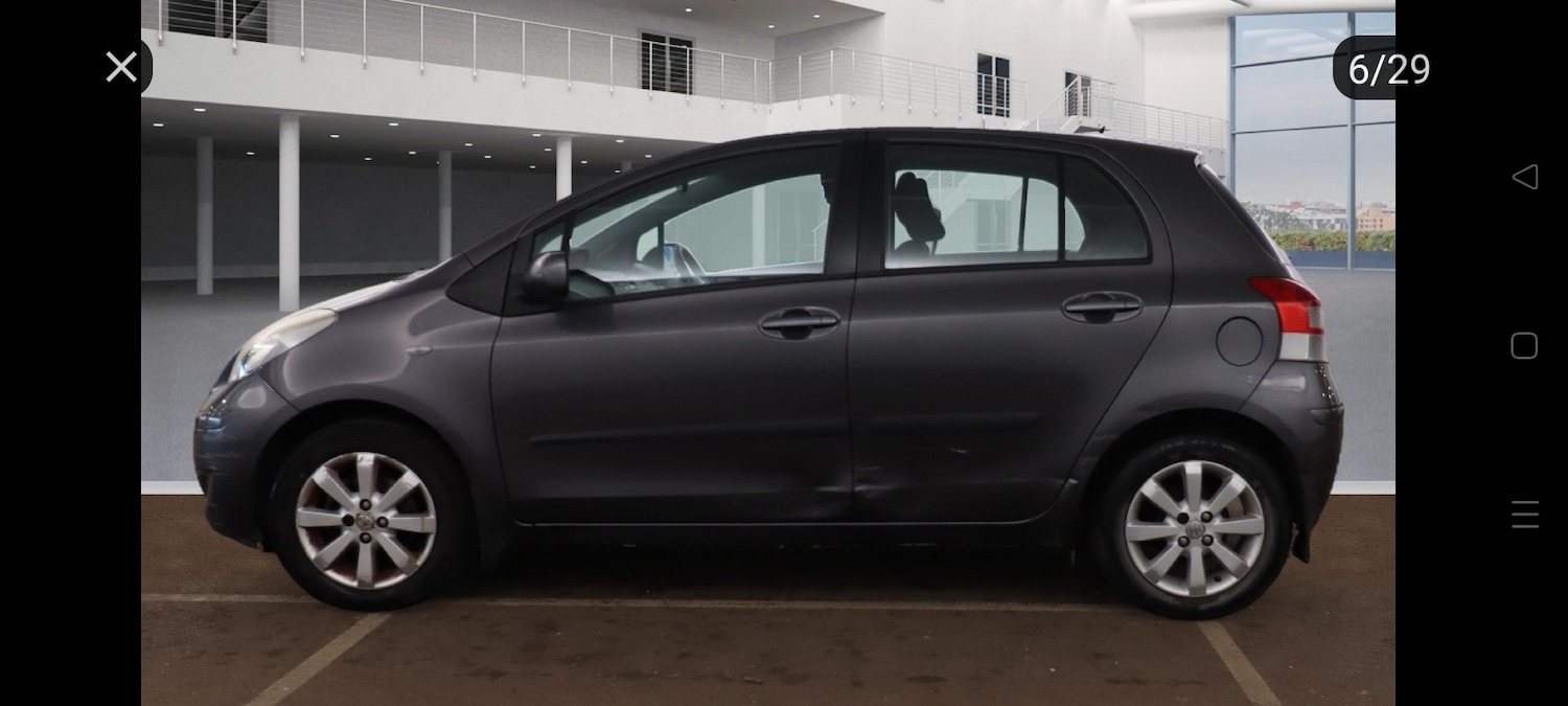 Used Toyota Yaris 2011 for sale - 76305176: Photo 4