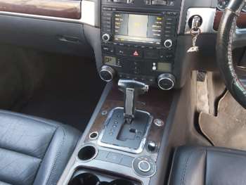Used Volkswagen Touareg 2005 for sale - 74854116: Photo