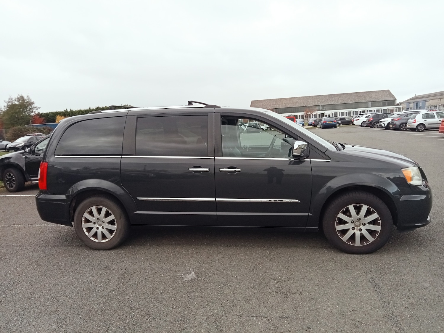 Used Chrysler Grand Voyager 2011 for sale - 76387425: Photo 4
