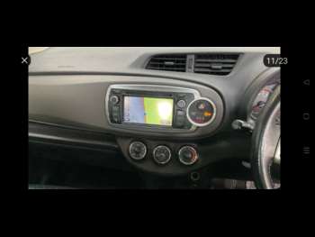 Used Toyota Yaris 2012 for sale - 74943702: Photo