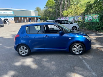 Used Suzuki Swift 2010 for sale - 78692439: Photo