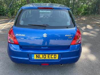 Used Suzuki Swift 2010 for sale - 78692439: Photo