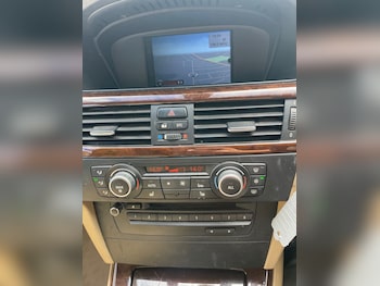 Used BMW 3 Series 2010 for sale - 75158009: Photo