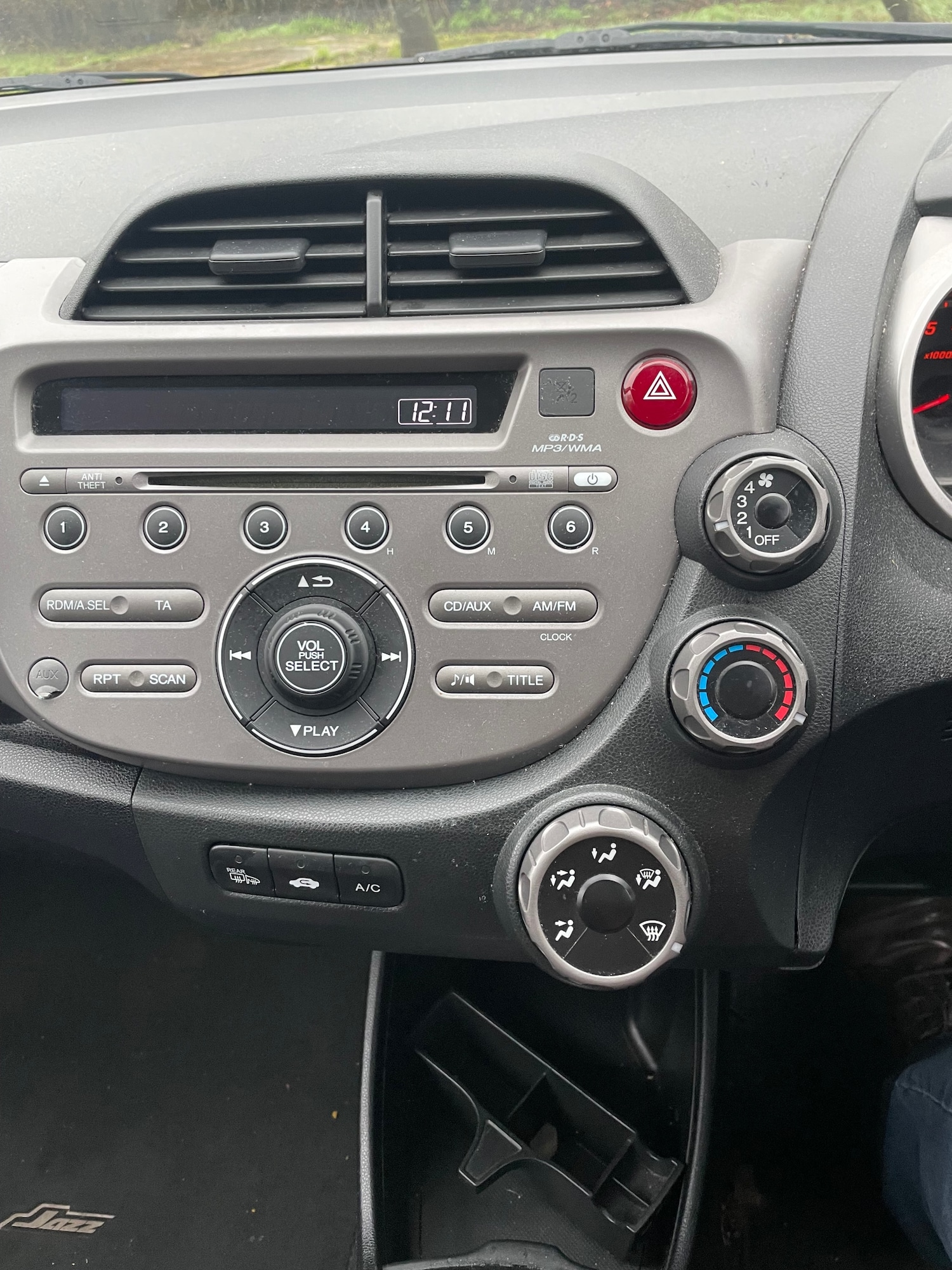 Used Honda Jazz 2010 for sale - 76591341: Photo 8