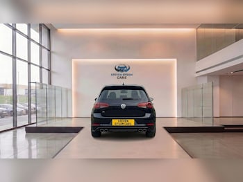 Used Volkswagen Golf 2017 for sale - 78997759: Photo