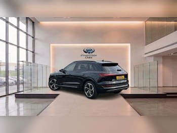 Used Audi e-tron 2023 for sale - 78997787: Photo