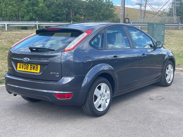 Used Ford Focus 2008 for sale - 76017988: Photo 8