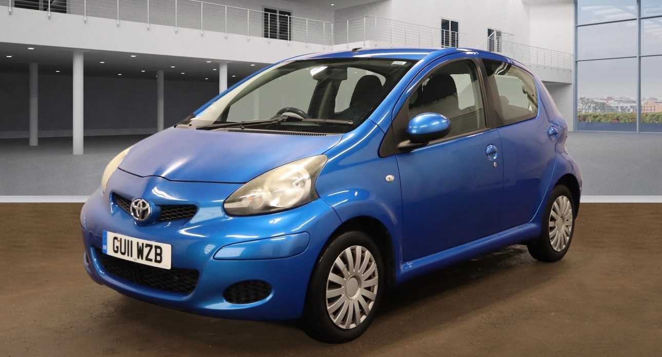Used Toyota AYGO 2011 for sale - 77902737: Photo 2