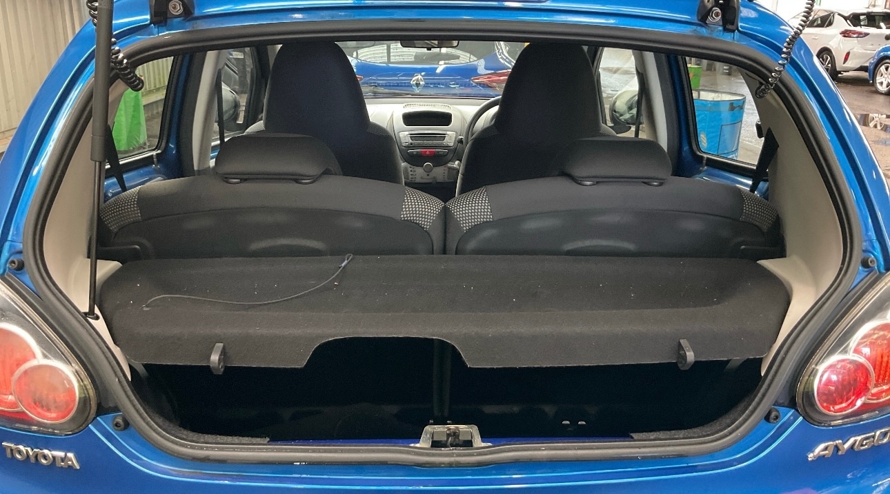 Used Toyota AYGO 2011 for sale - 77902737: Photo 8