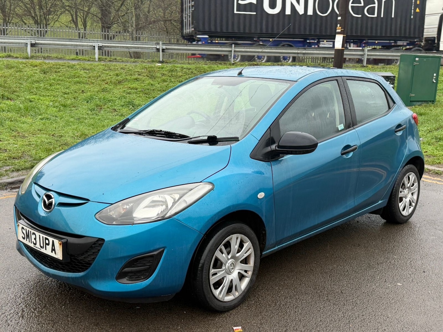 Used Mazda Mazda2 2013 for sale - 77247709: Photo 2