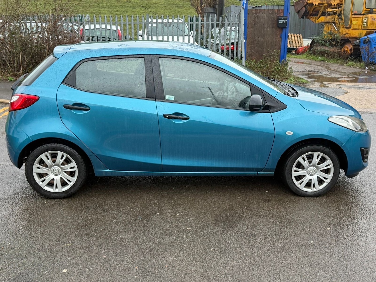 Used Mazda Mazda2 2013 for sale - 77247709: Photo 5