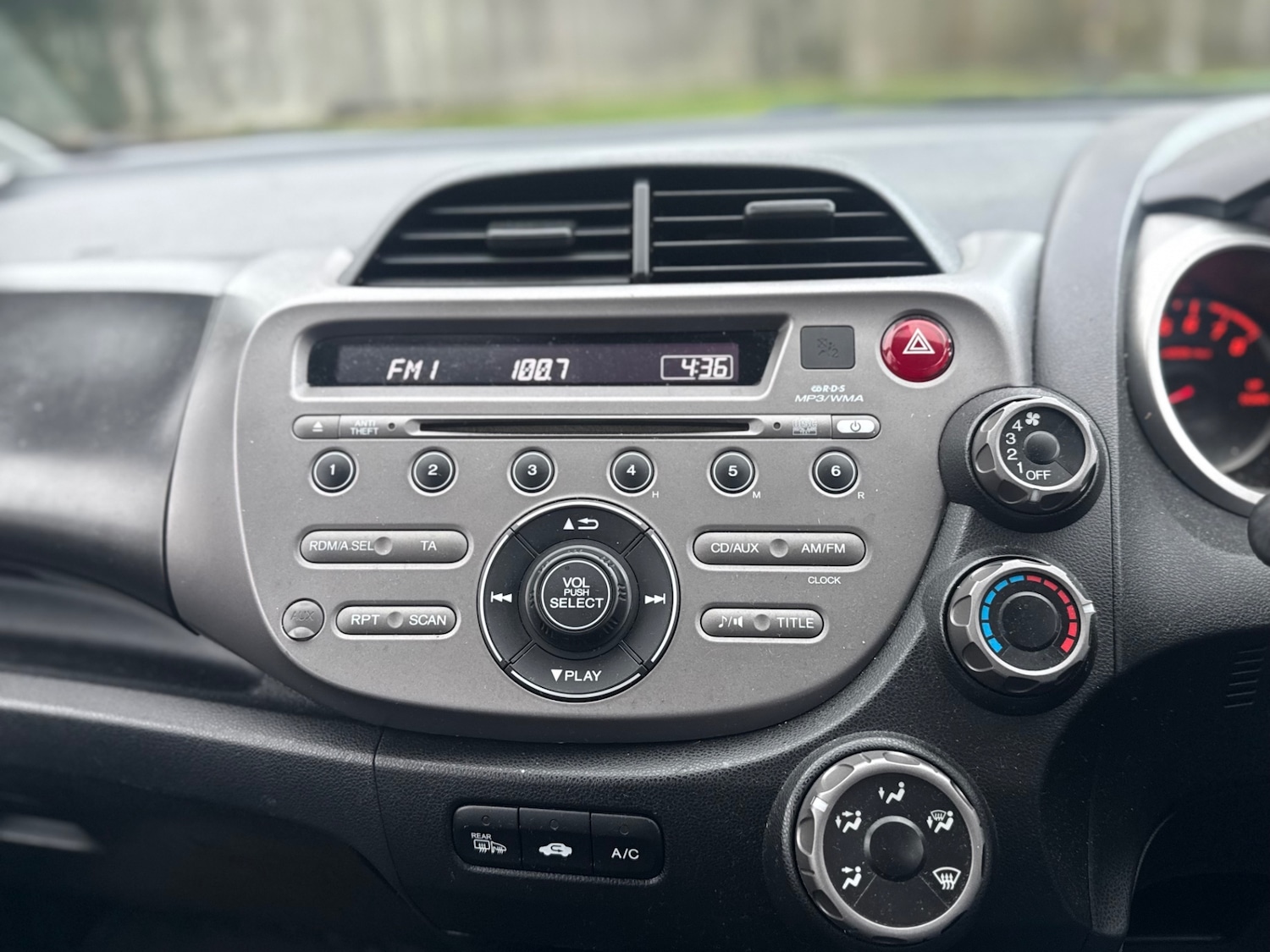 Used Honda Jazz 2009 for sale - 76749856: Photo 16