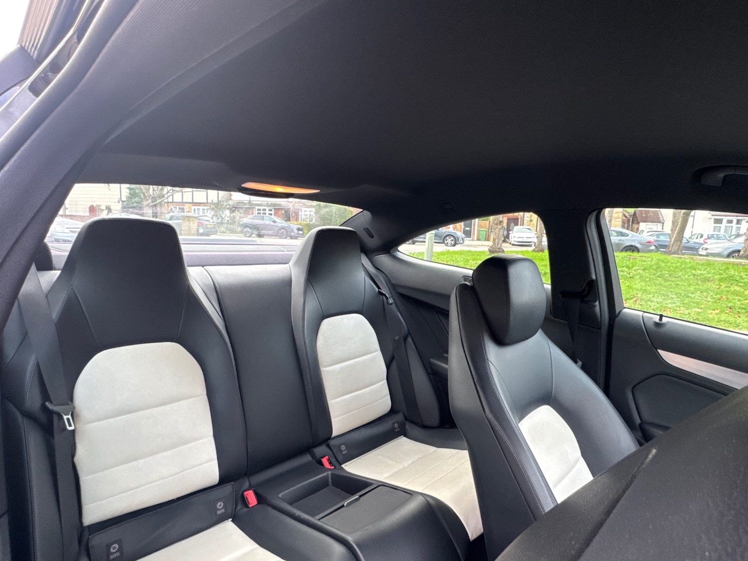 Used Mercedes-Benz C Class 2011 for sale - 76663621: Photo 13