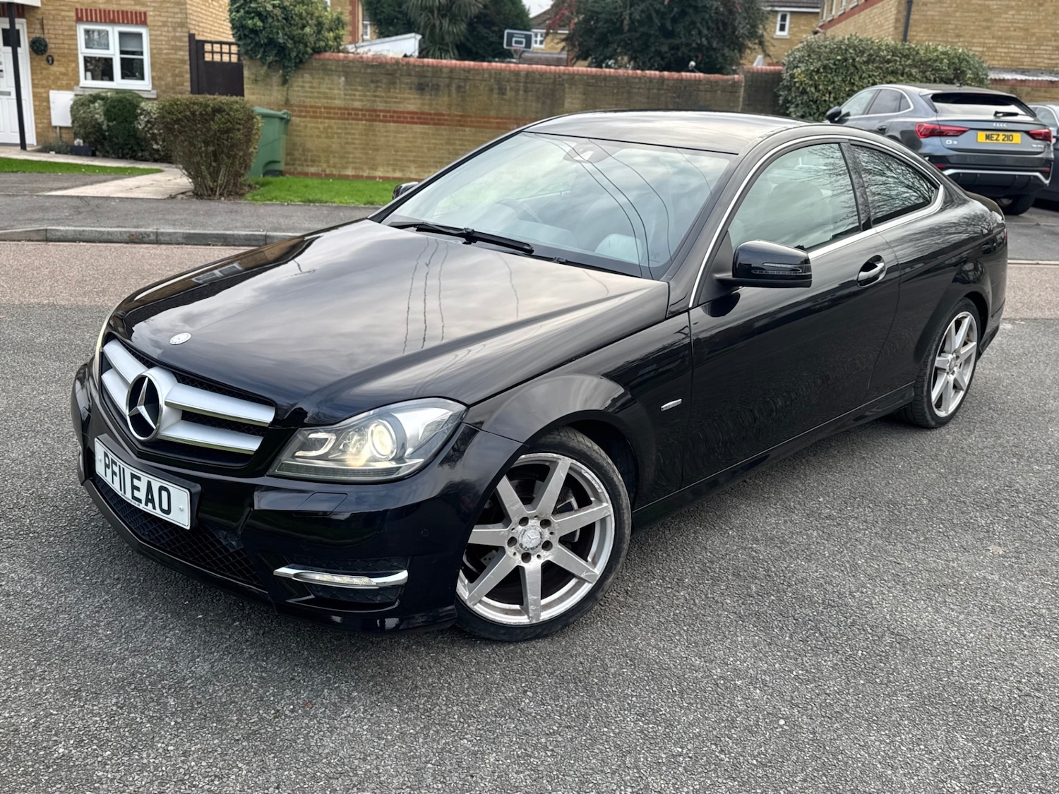 Used Mercedes-Benz C Class 2011 for sale - 76663621: Photo 5