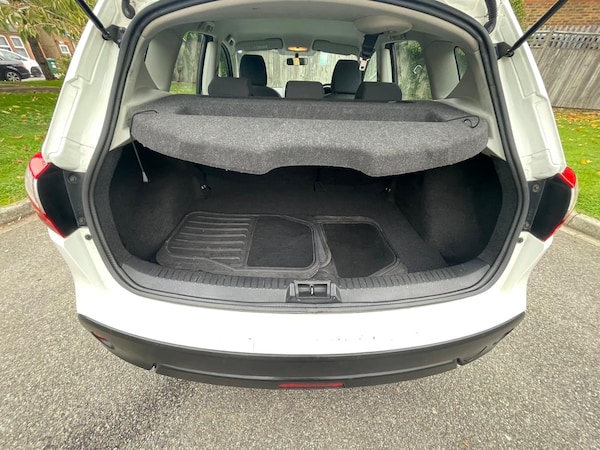 Used Nissan Qashqai 2013 for sale - 76263049: Photo 20