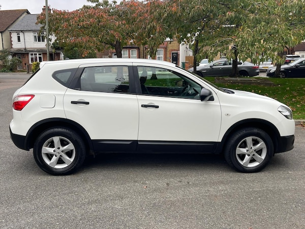 Used Nissan Qashqai 2013 for sale - 76263049: Photo 24