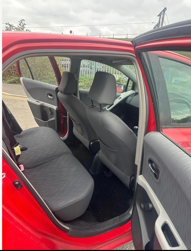 Used Toyota Yaris 2009 for sale - 76405193: Photo 9