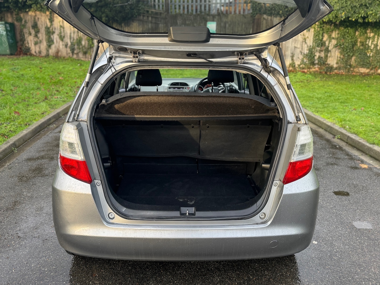 Used Honda Jazz 2010 for sale - 76845310: Photo 25