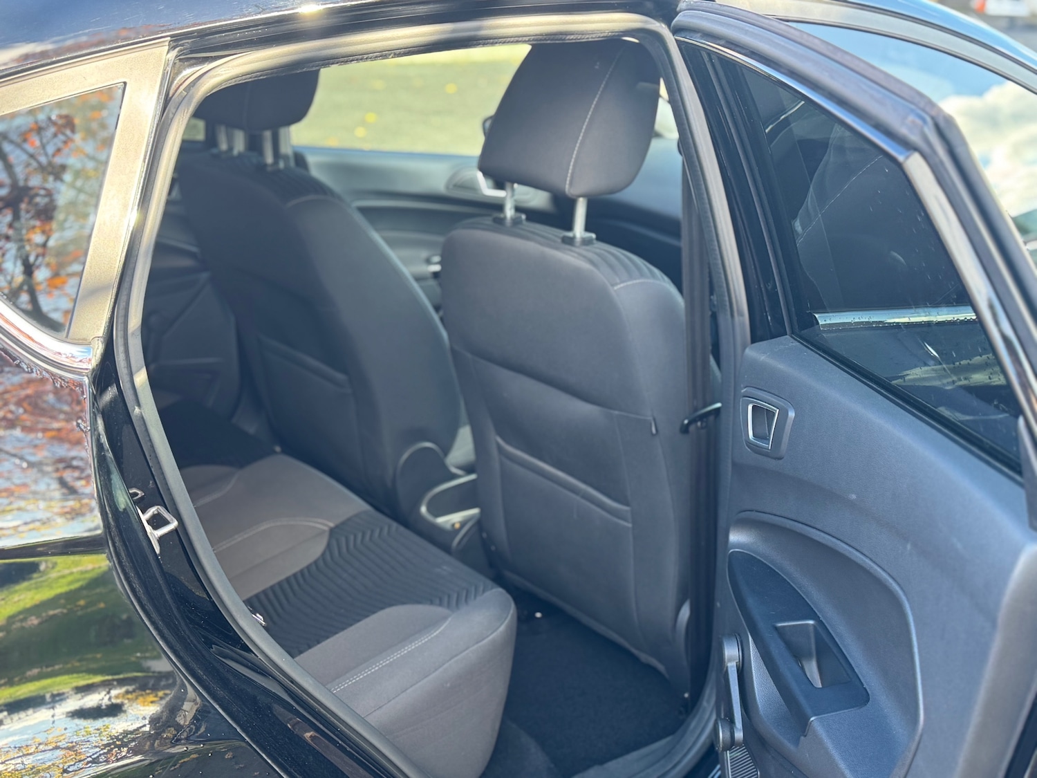 Used Ford Fiesta 2017 for sale - 76445609: Photo 15