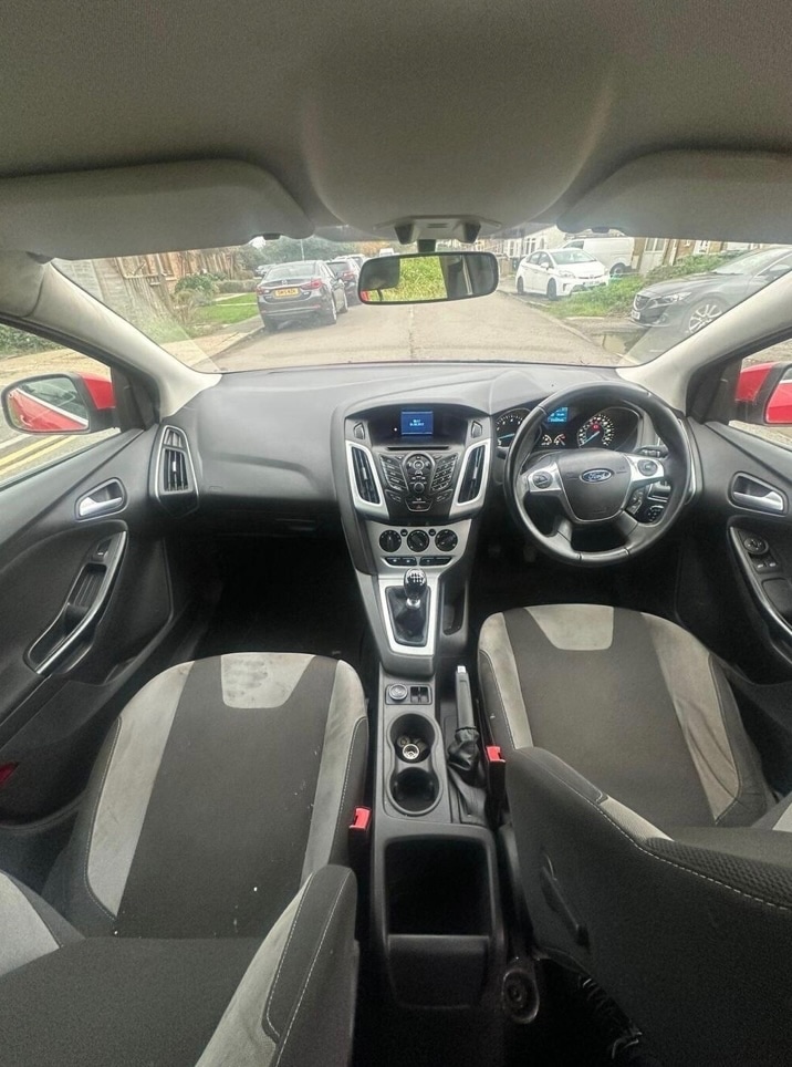 Used Ford Focus 2012 for sale - 76402924: Photo 10