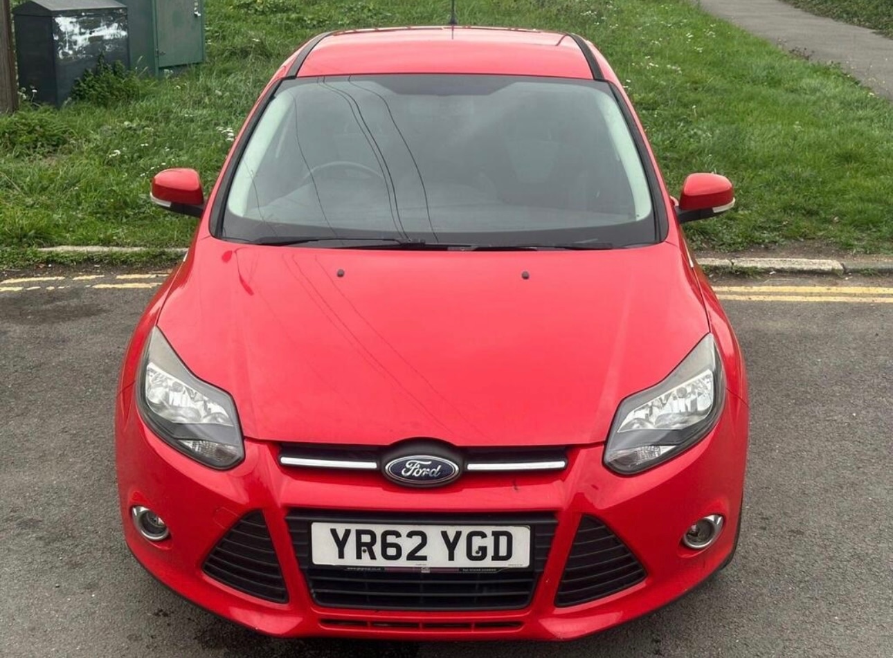 Used Ford Focus 2012 for sale - 76402924: Photo 2