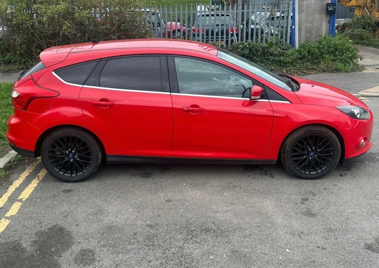 Used Ford Focus 2012 for sale - 76402924: Photo 6