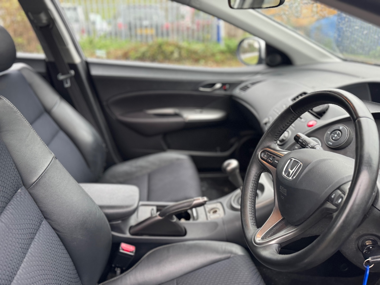 Used Honda Civic 2010 for sale - 76403119: Photo 12