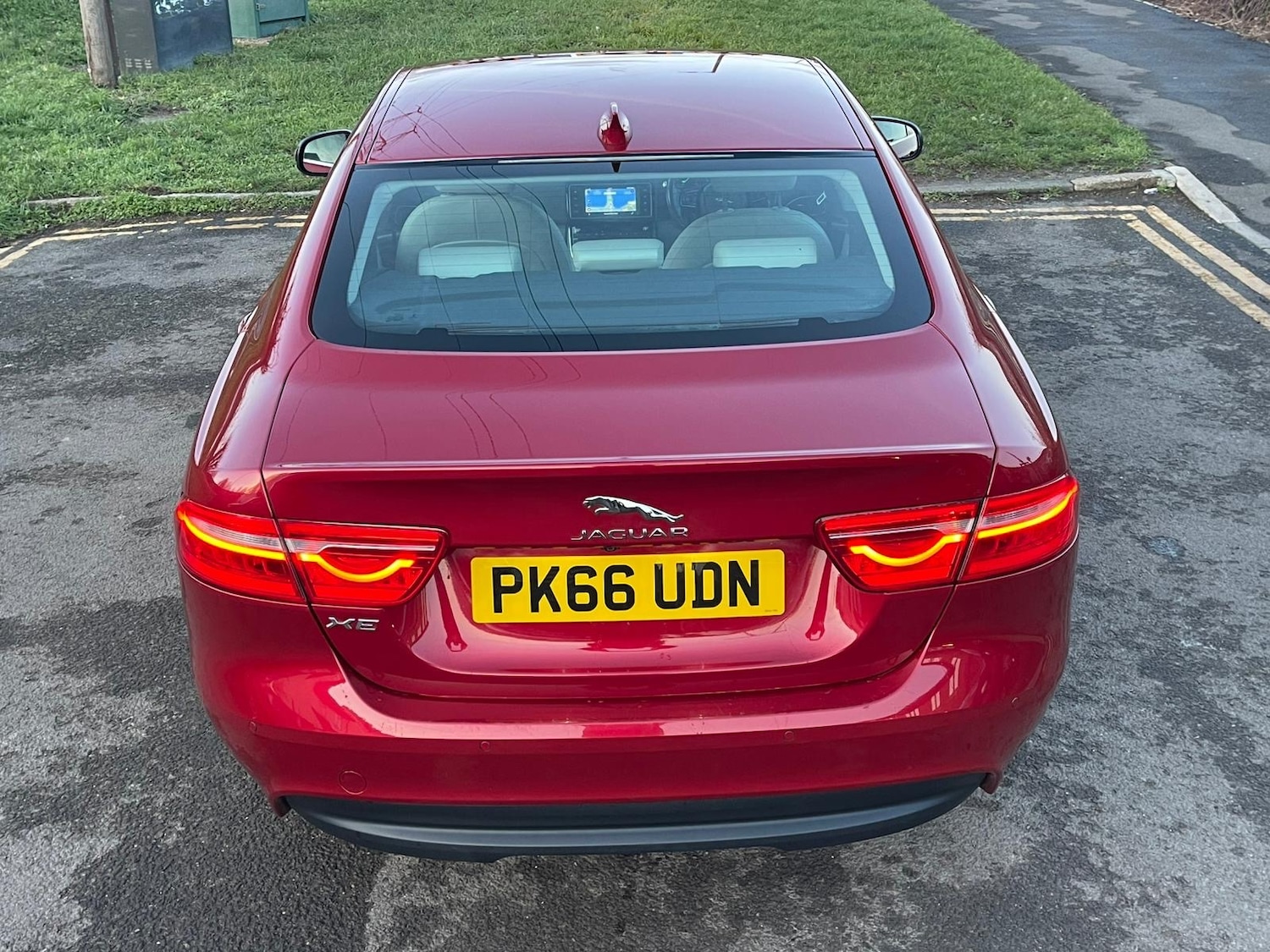 Used Jaguar XE 2016 for sale - 76946147: Photo 26
