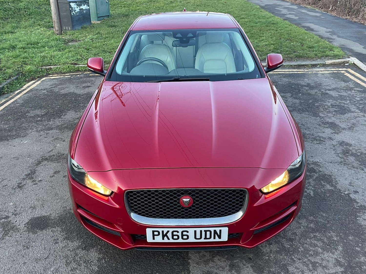 Used Jaguar XE 2016 for sale - 76946147: Photo 27