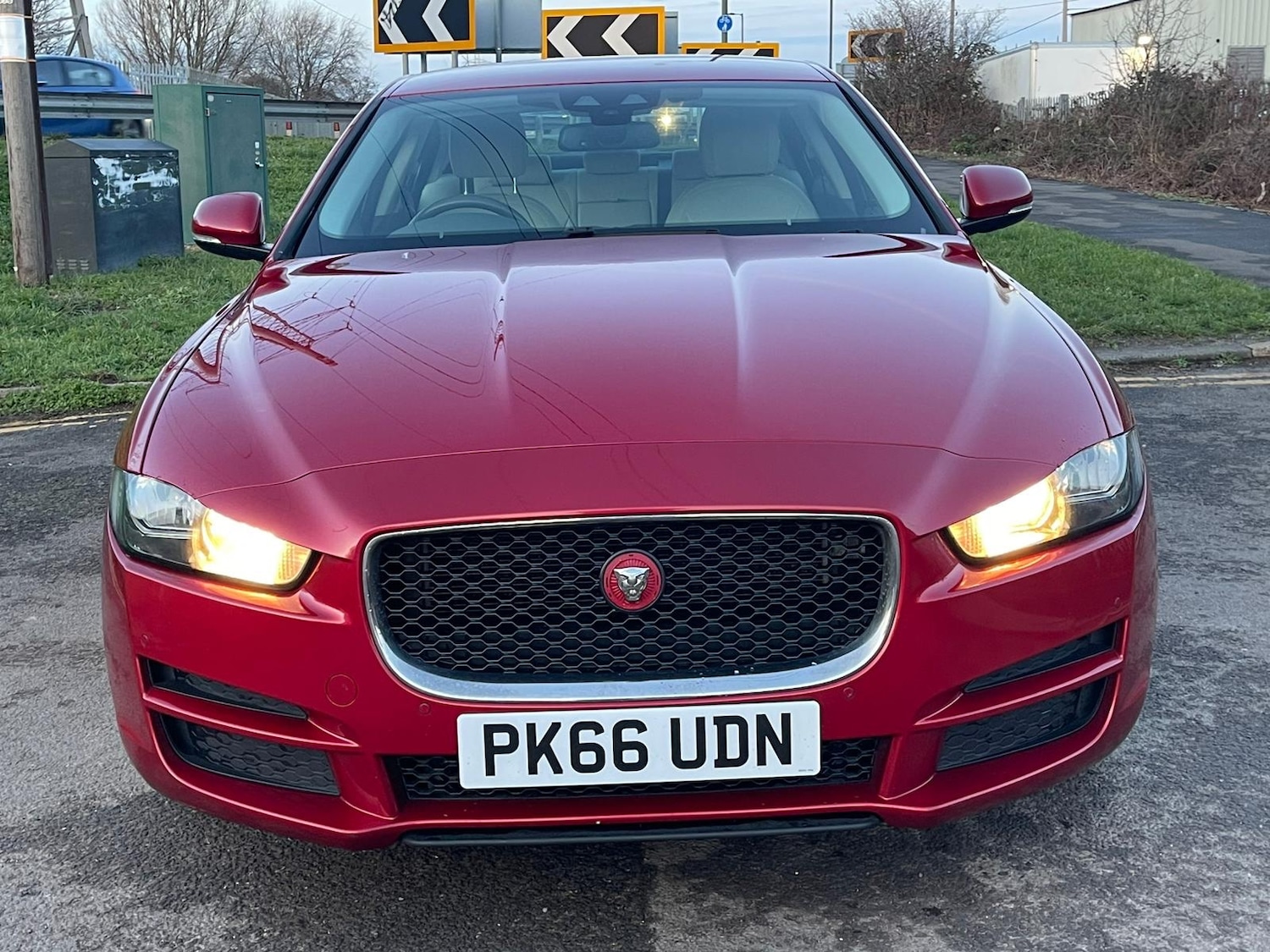 Used Jaguar XE 2016 for sale - 76946147: Photo 32