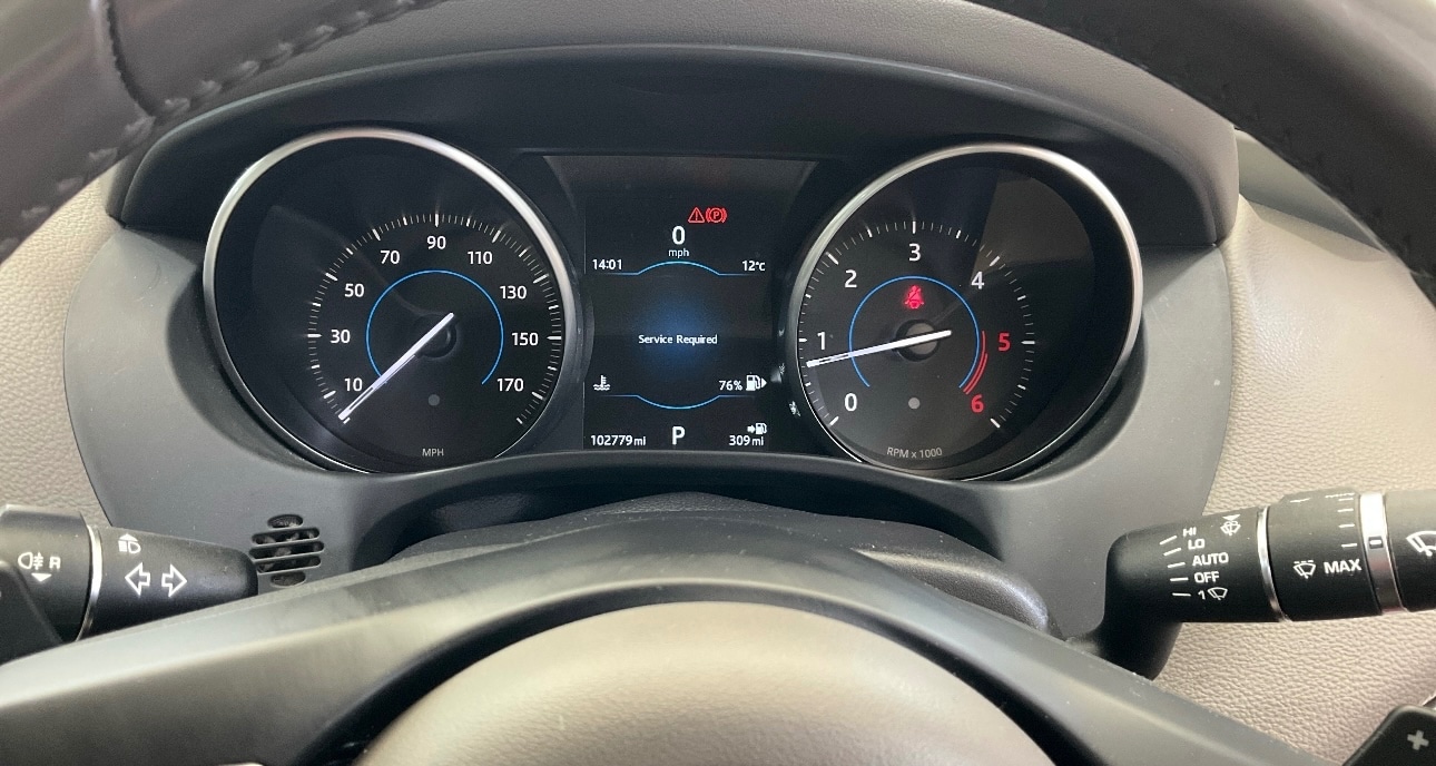 Used Jaguar XE 2016 for sale - 76946147: Photo 9