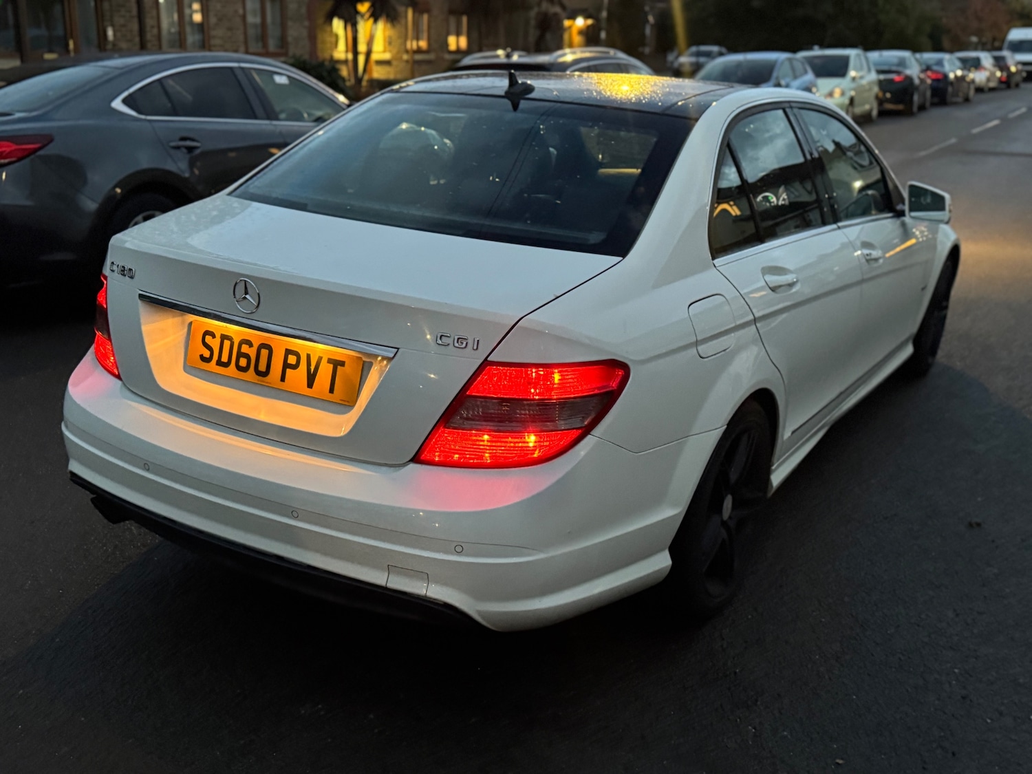 Used Mercedes-Benz C Class 2010 for sale - 76505141: Photo 3