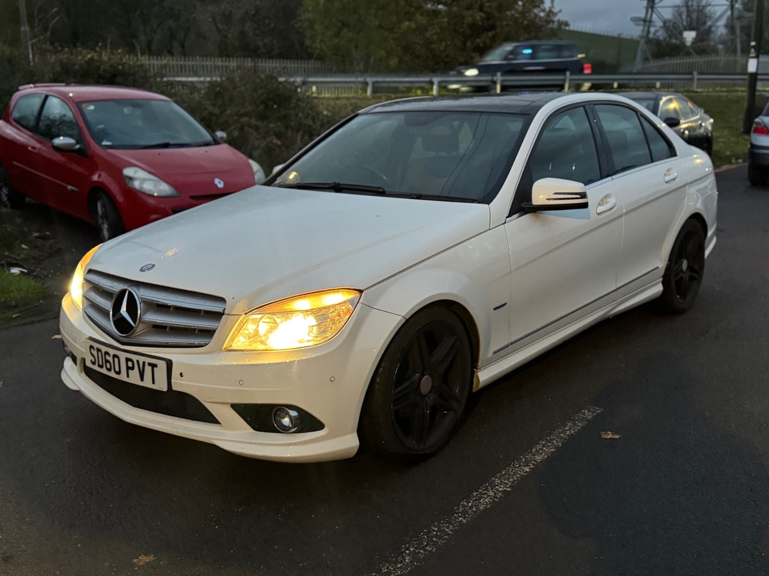 Used Mercedes-Benz C Class 2010 for sale - 76505141: Photo 5