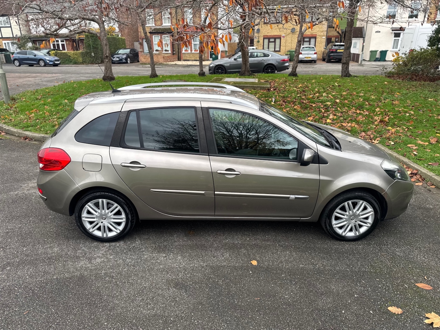Used Renault Clio 2011 for sale - 76543090: Photo 14