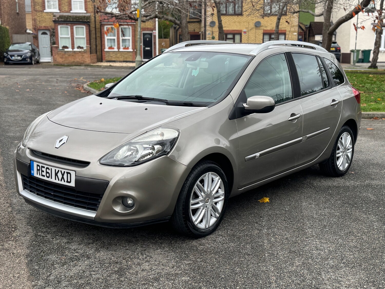 Used Renault Clio 2011 for sale - 76543090: Photo 34