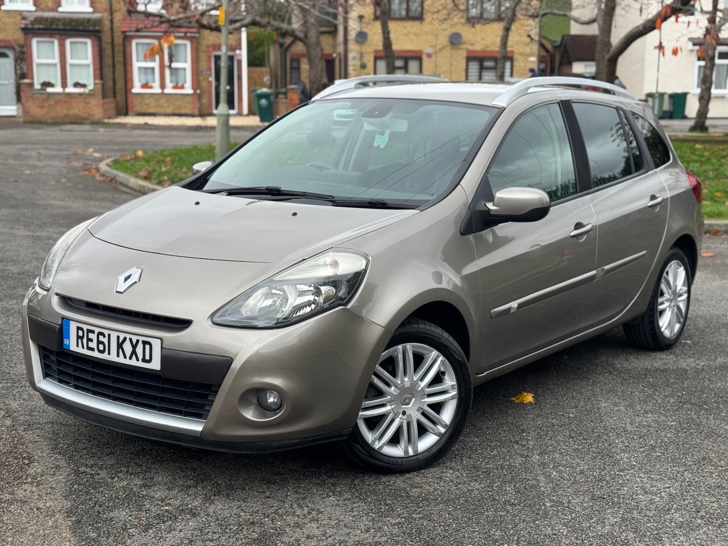 Used Renault Clio 2011 for sale - 76543090: Photo 4