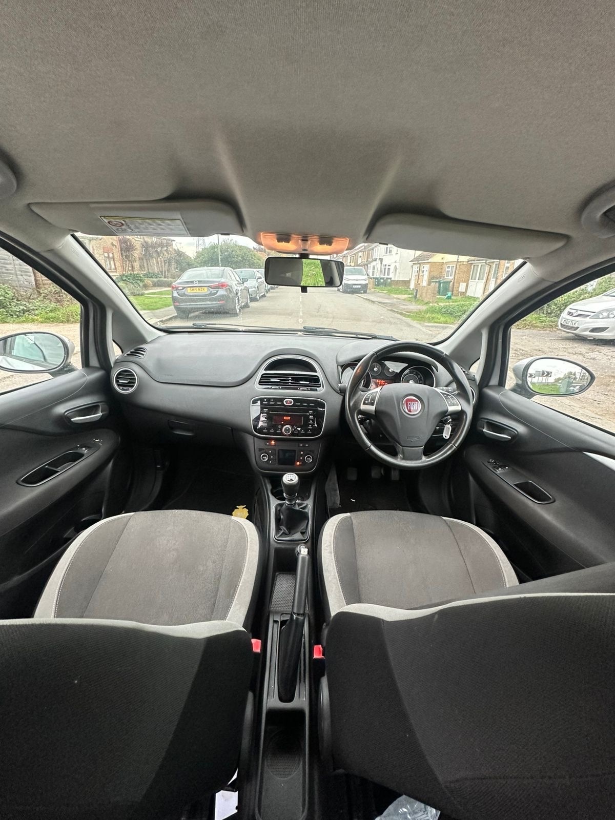 Used Fiat Punto 2012 for sale - 76218655: Photo 11