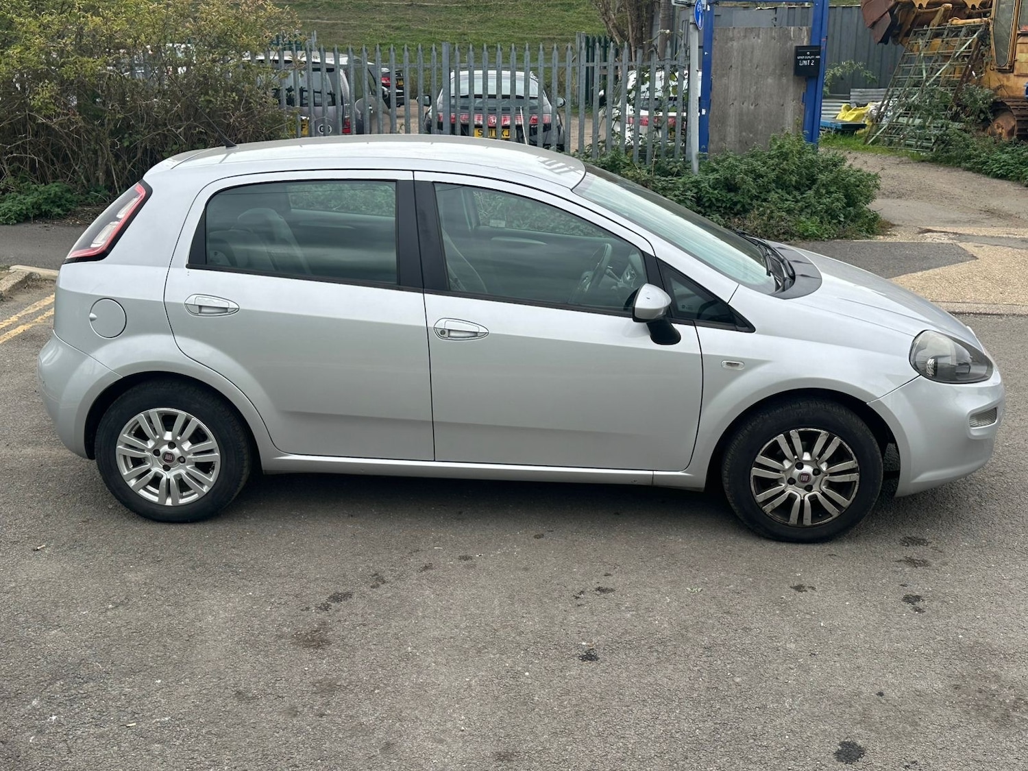 Used Fiat Punto 2012 for sale - 76218655: Photo 8