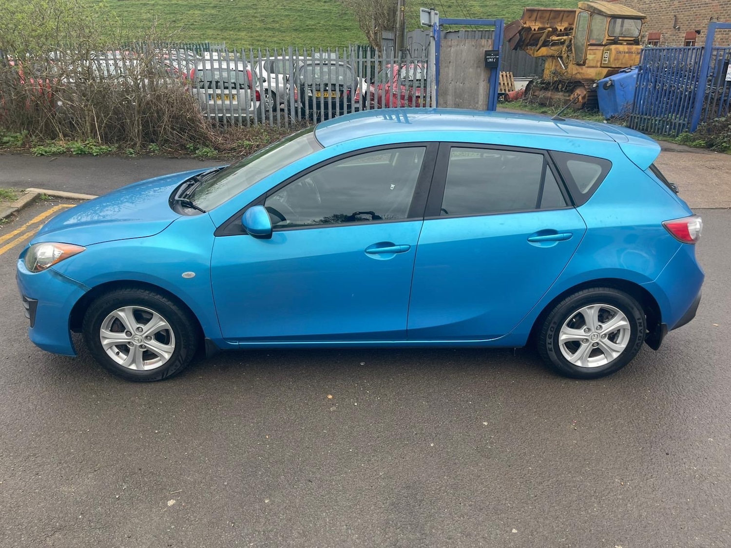 Used Mazda Mazda3 2011 for sale - 77662309: Photo 21