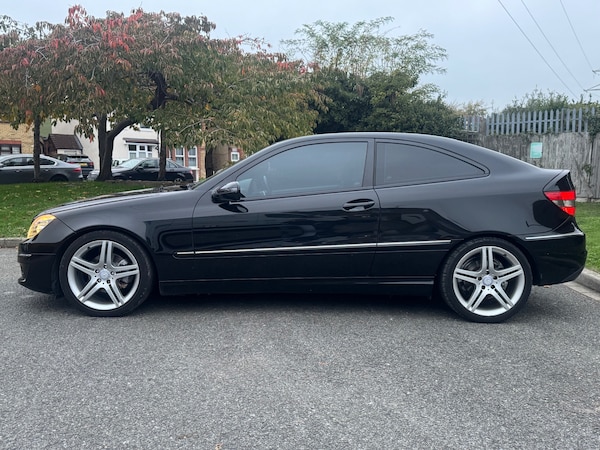 Used Mercedes-Benz CLC Class 2010 for sale - 76273198: Photo 6