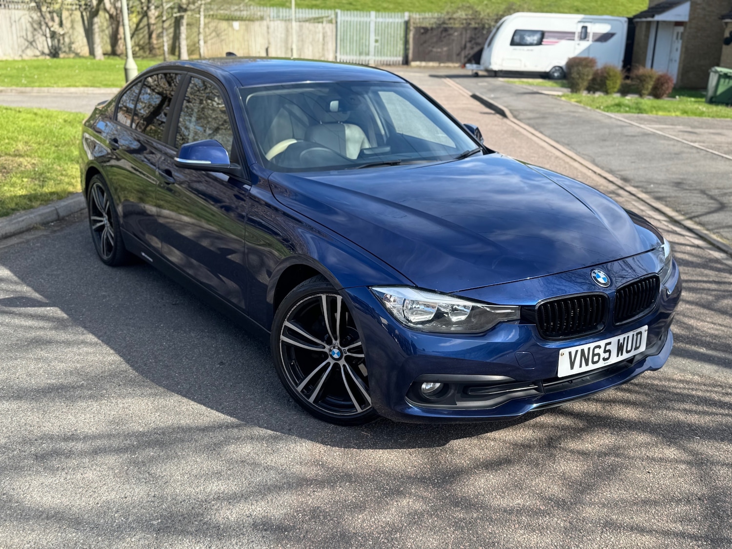 Used BMW 3 Series 2015 for sale - 77917233: Photo 2