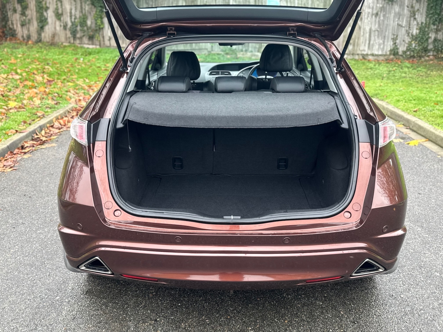 Used Honda Civic 2010 for sale - 76531832: Photo 24