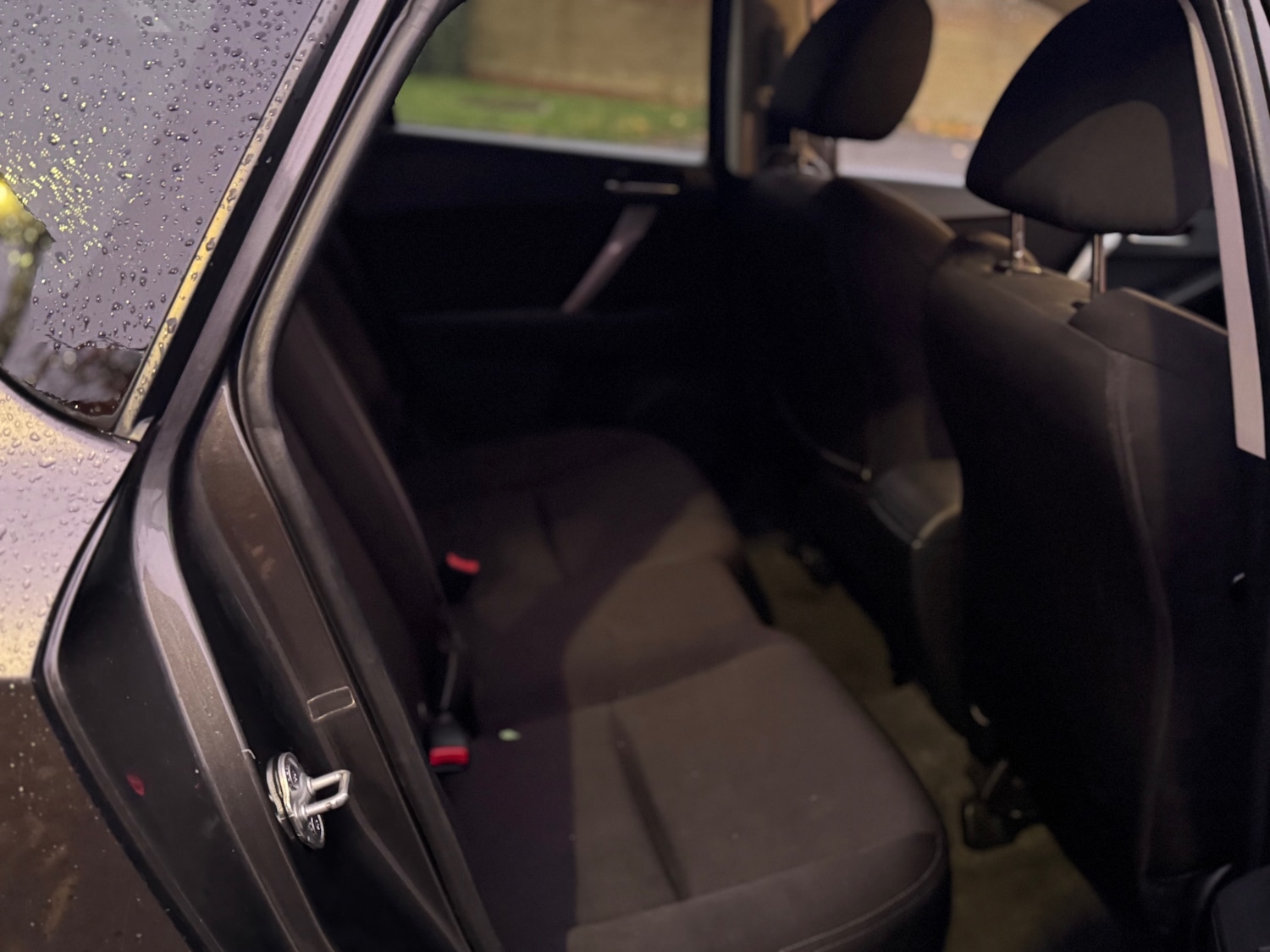 Used Mazda Mazda3 2010 for sale - 76404981: Photo 16