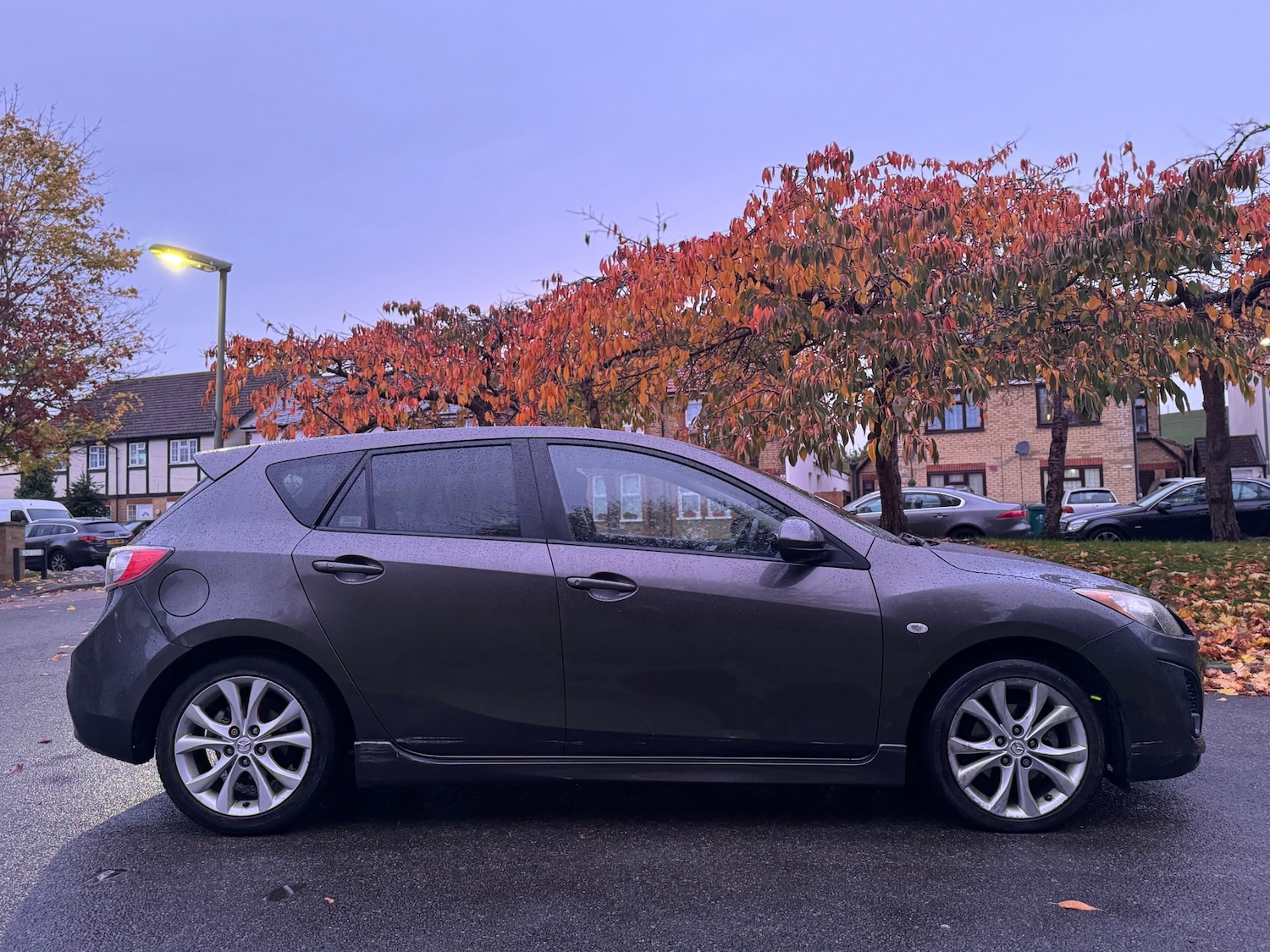Used Mazda Mazda3 2010 for sale - 76404981: Photo 5