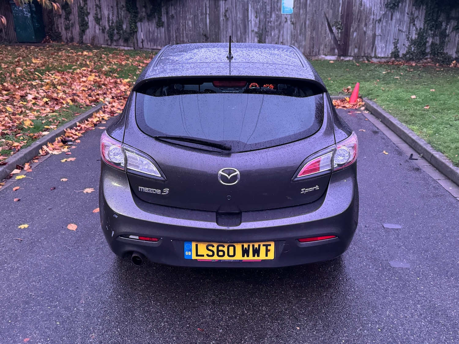 Used Mazda Mazda3 2010 for sale - 76404981: Photo 7