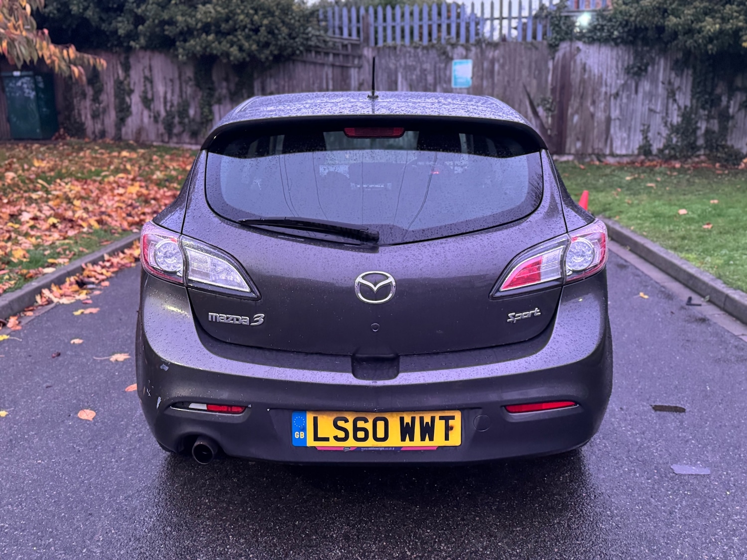 Used Mazda Mazda3 2010 for sale - 76404981: Photo 9