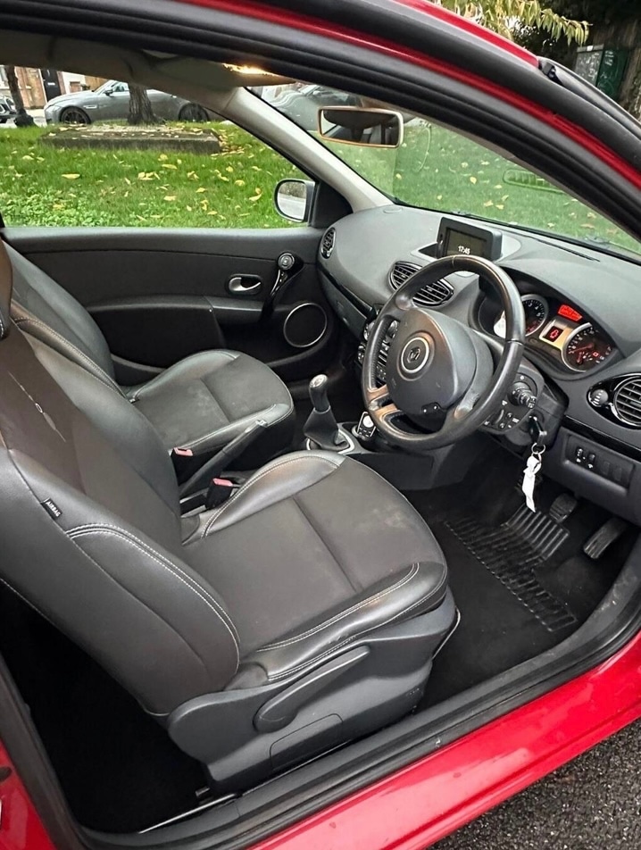 Used Renault Clio 2011 for sale - 76418555: Photo 7