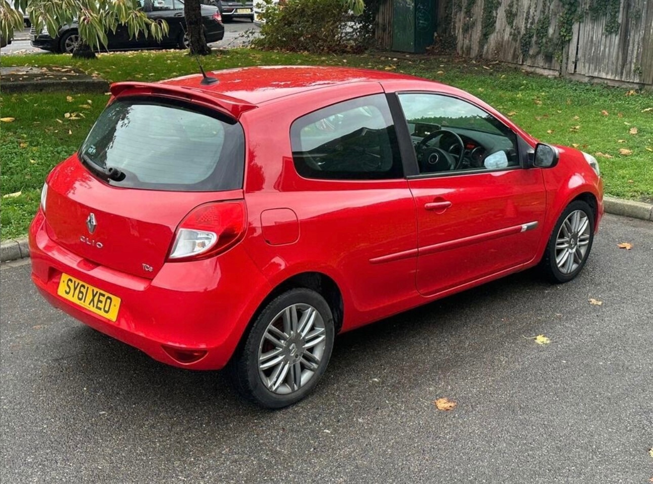 Used Renault Clio 2011 for sale - 76418555: Photo 8