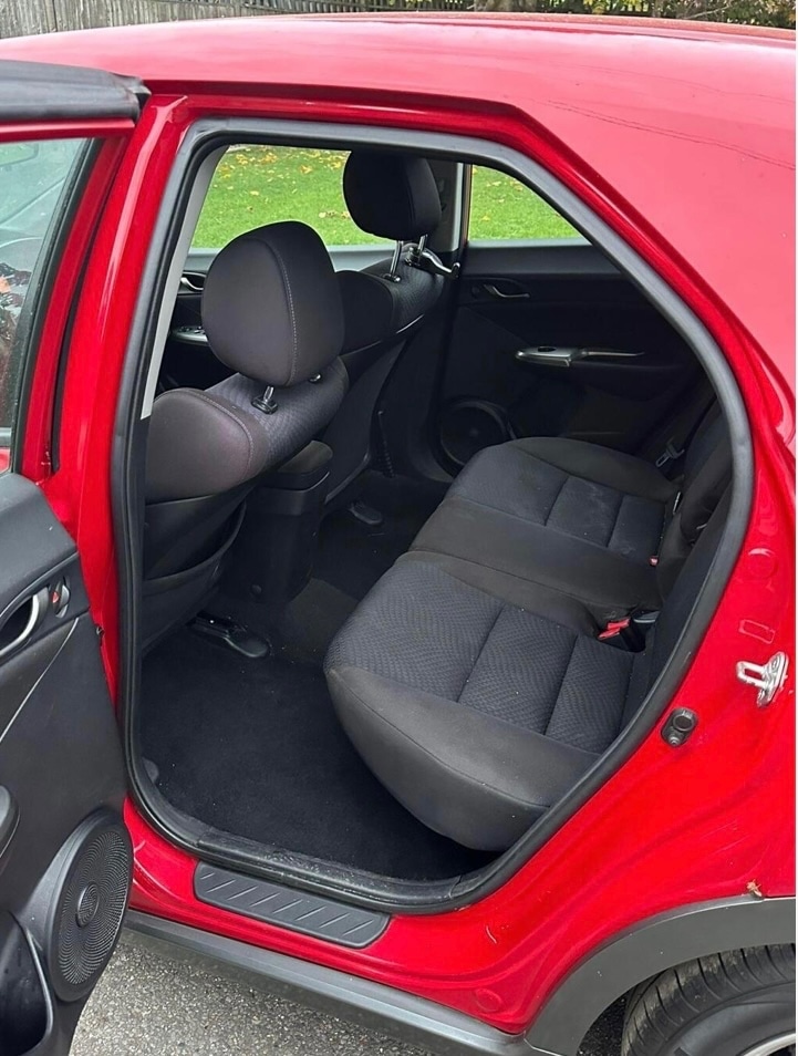 Used Honda Civic 2011 for sale - 76418569: Photo 10